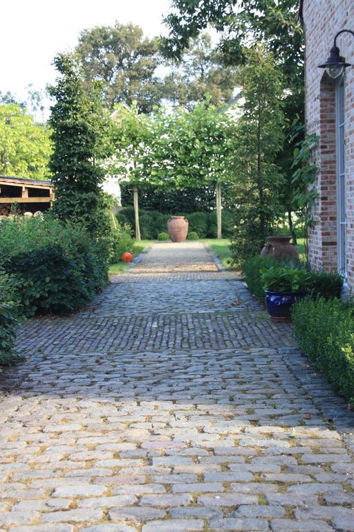 B&B Hooglandhoeve Geel Exterior photo